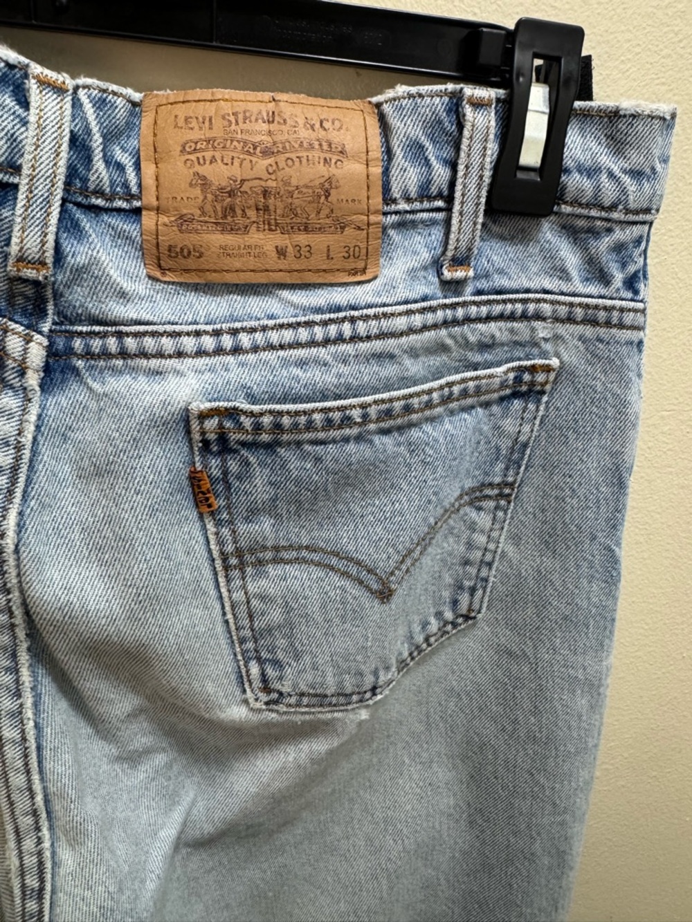 Vintage orange tab Levi's 505 Light Wash Denim size 33x30